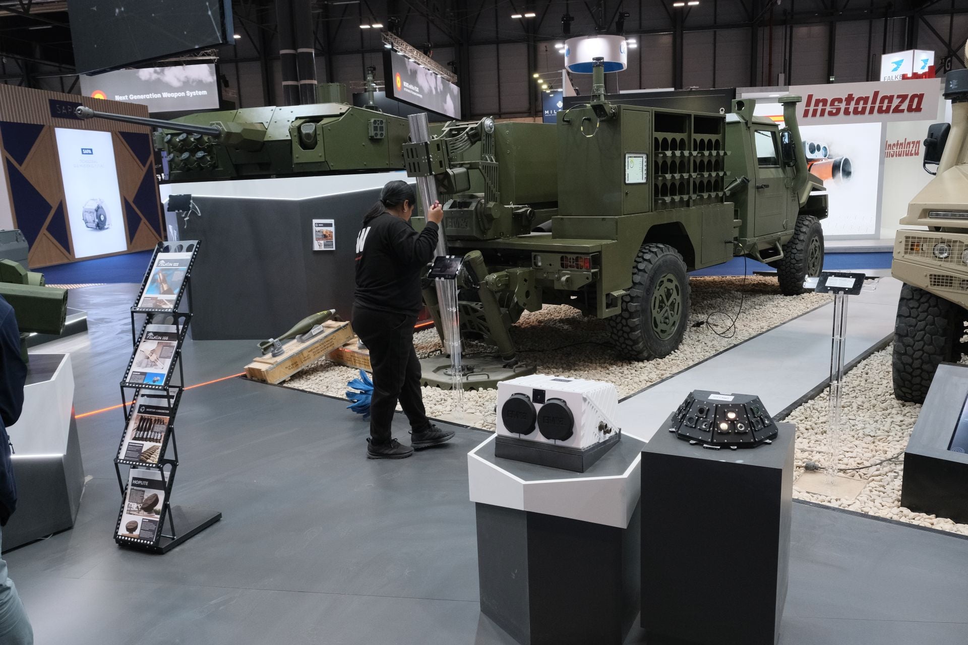 Las empresas asturianas de defensa se presentan en Feindef