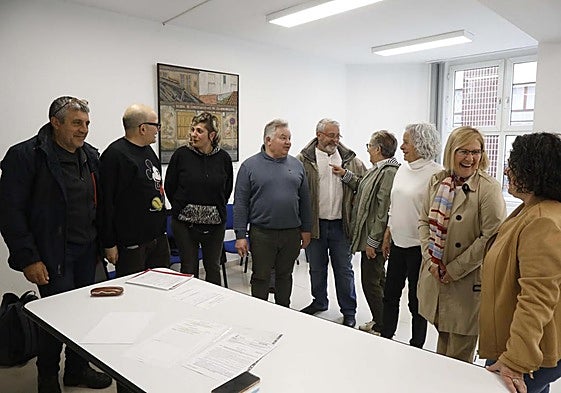 Representantes de las asociaciones vecinales y sociales del Distrito de la zona oeste.