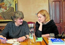 La diputada Covadonga Tomé, y el portavoz de IU-Convocatoria, Xabel Vegas.