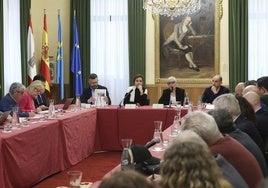La última reunión del Consejo Social de Gijón tuvo lugar el 30 de enero, tras la paralización de la ampliación de Cabueñes.