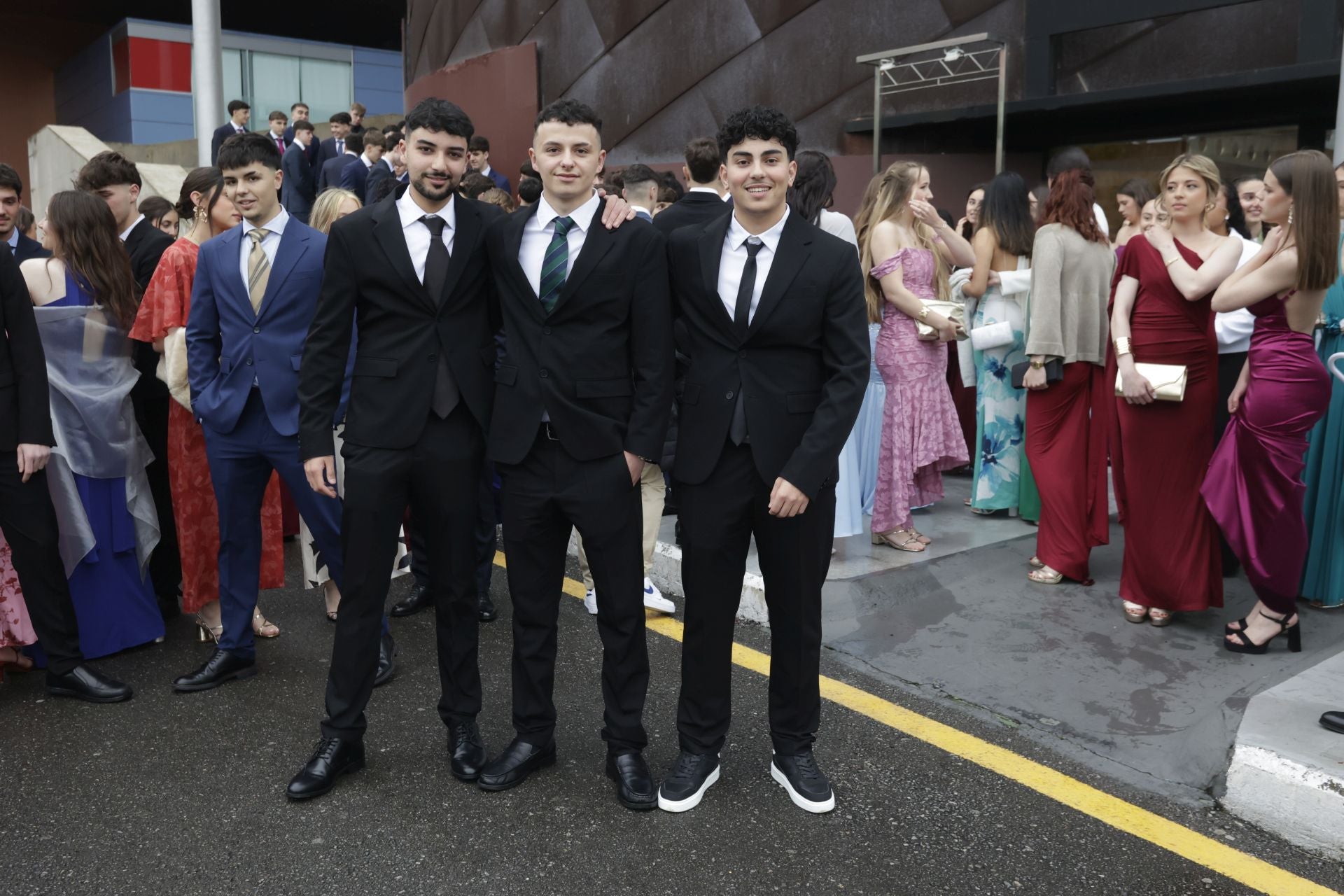 130 alumnos del IES Calderón se gradúan, y 8 con matrícula de honor