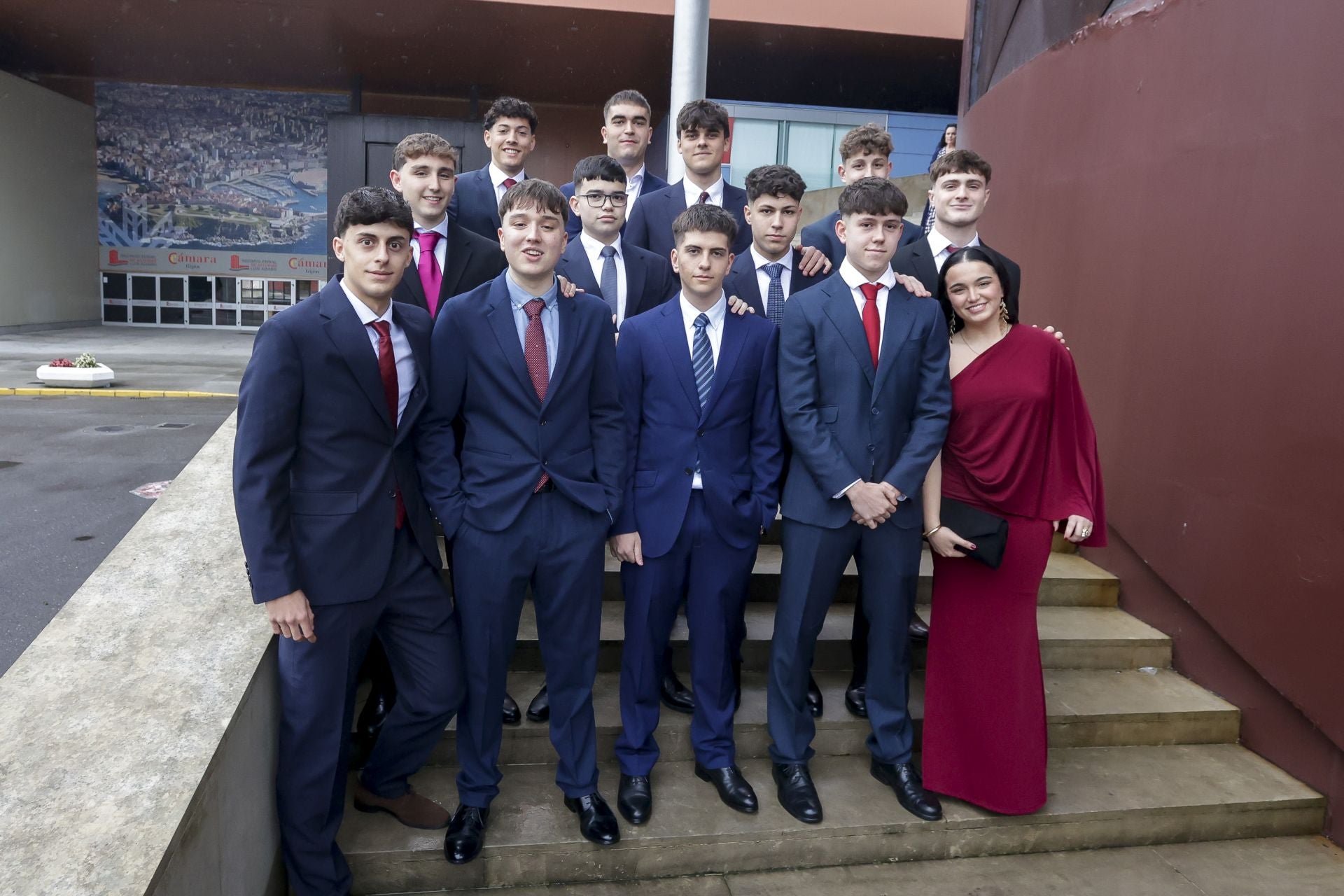 130 alumnos del IES Calderón se gradúan, y 8 con matrícula de honor