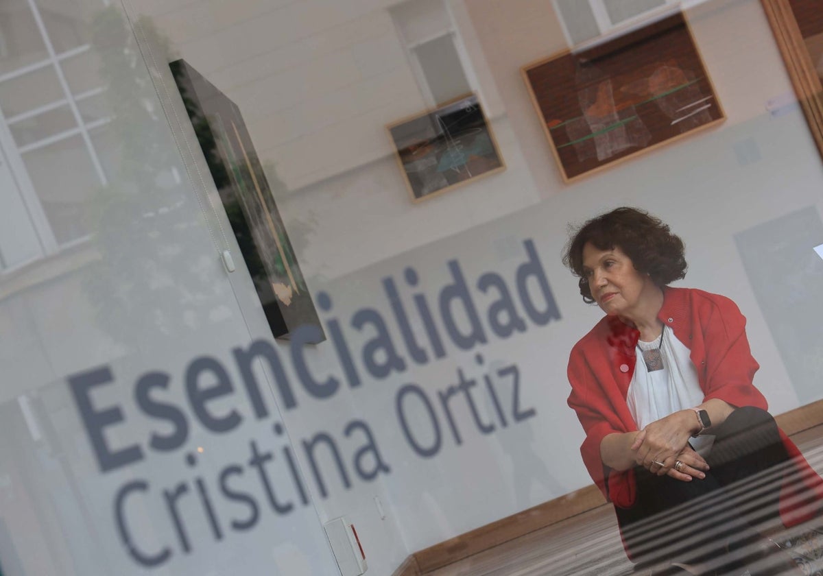 'Esencialidad', la doble mirada de la artista Cristina Ortiz