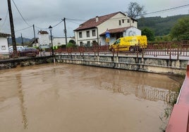 El río Libardón a su paso por Colunga.