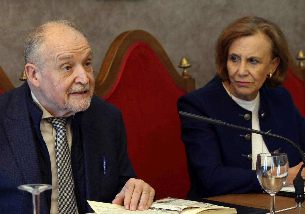 Leopoldo Tolivar difunde el gusto de Clarín por las plantas en Oviedo
