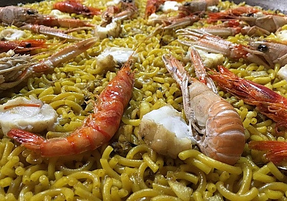 La mejor fideuá de Asturias se cocina en Turón