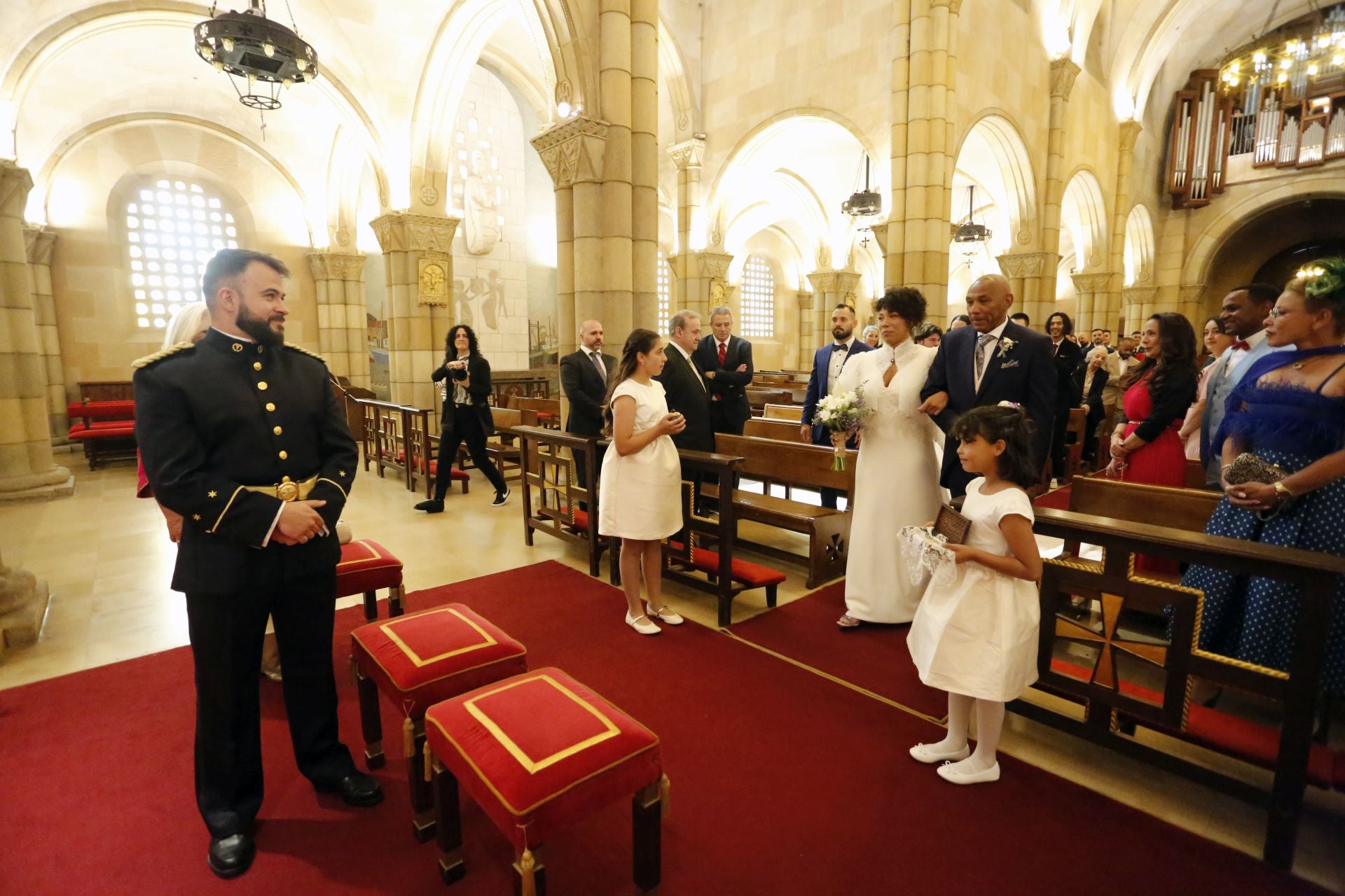 La romántica boda que une Gijón y Brasil... en la distancia