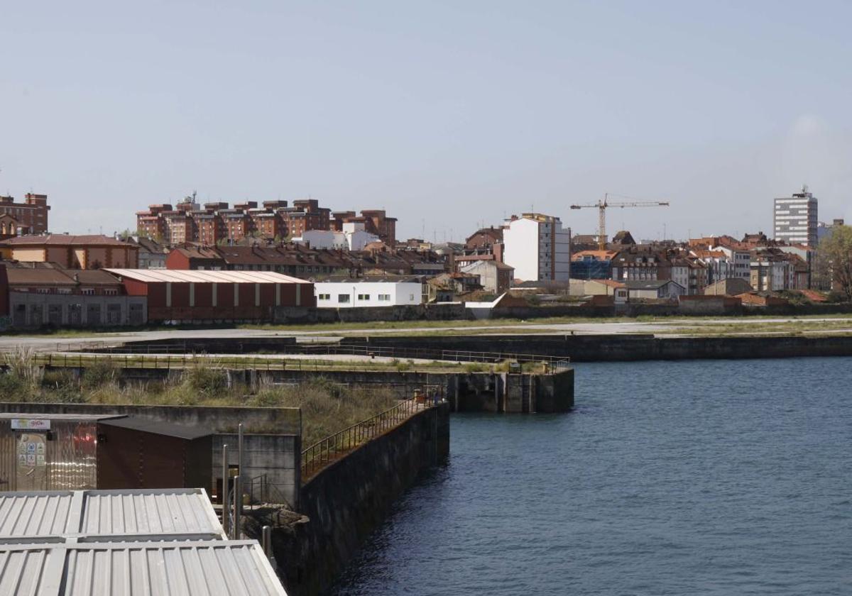 Naval Azul, la franja de la discordia en Gijón