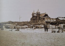 La construcción del nuevo edificio del Náutico de Salinas supuso un impulso a las actividades del club, que incluyó la práctica del fútbol en 1919.
