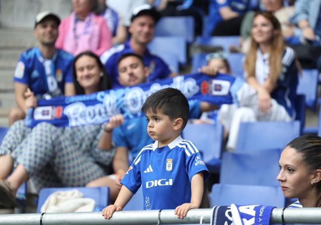 ¿Estuviste en el Real Oviedo - Zaragoza? ¡Búscate en las fotos!