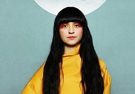 Lo contemporáneo y lo ancestral conviven en la música de Aluminé Guerrero como en su propia imagen.