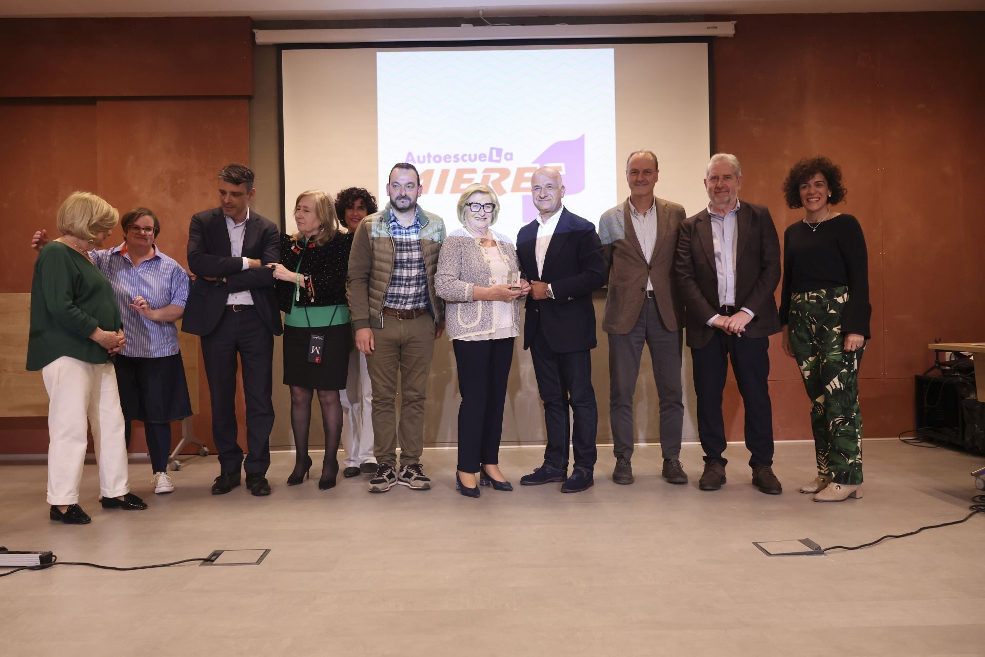 El comercio de Mieres premia a sus tiendas más ilustres