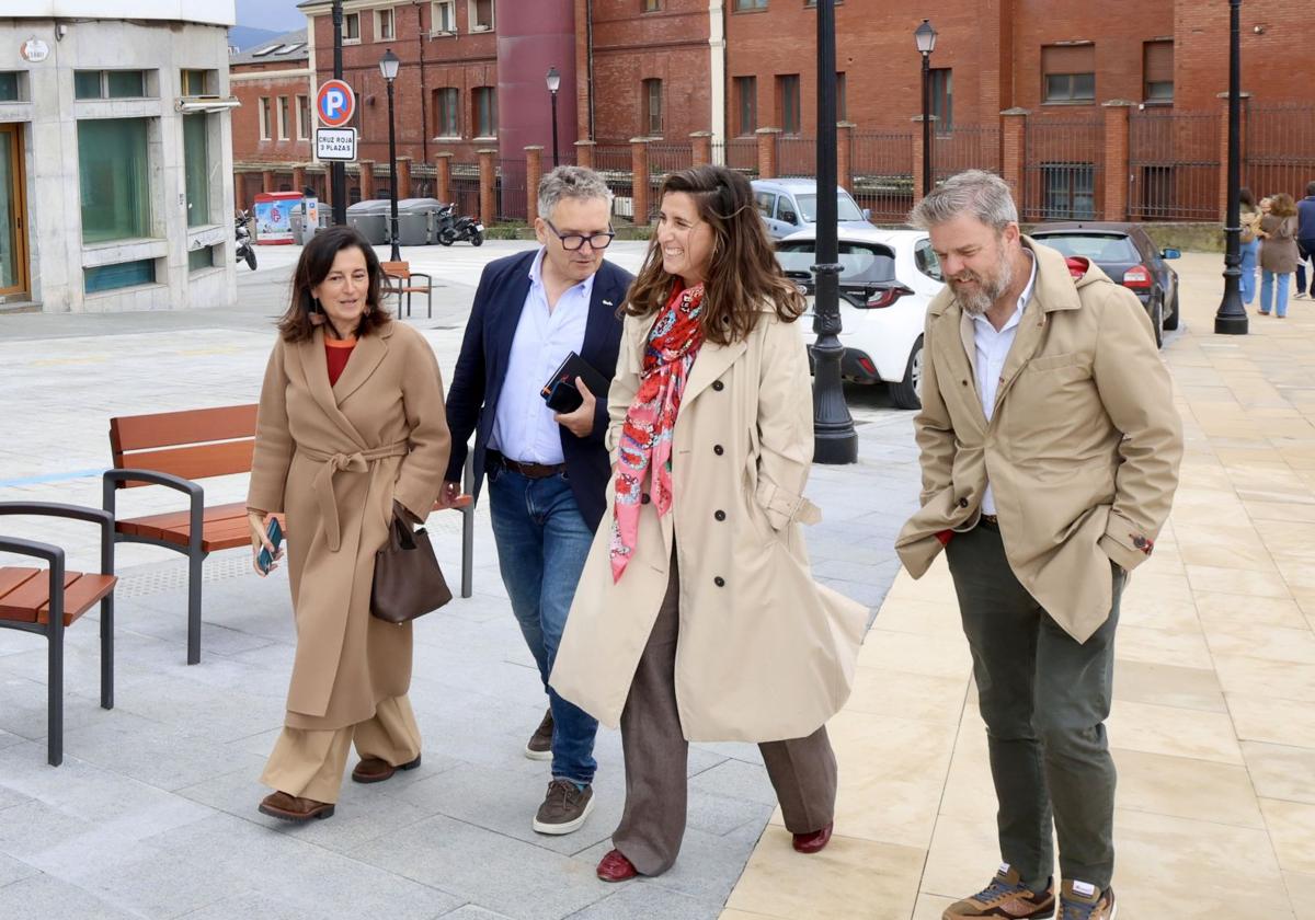 Cimavilla estrena plataforma única, con un recuerdo a la antigua muralla romana de Gijón
