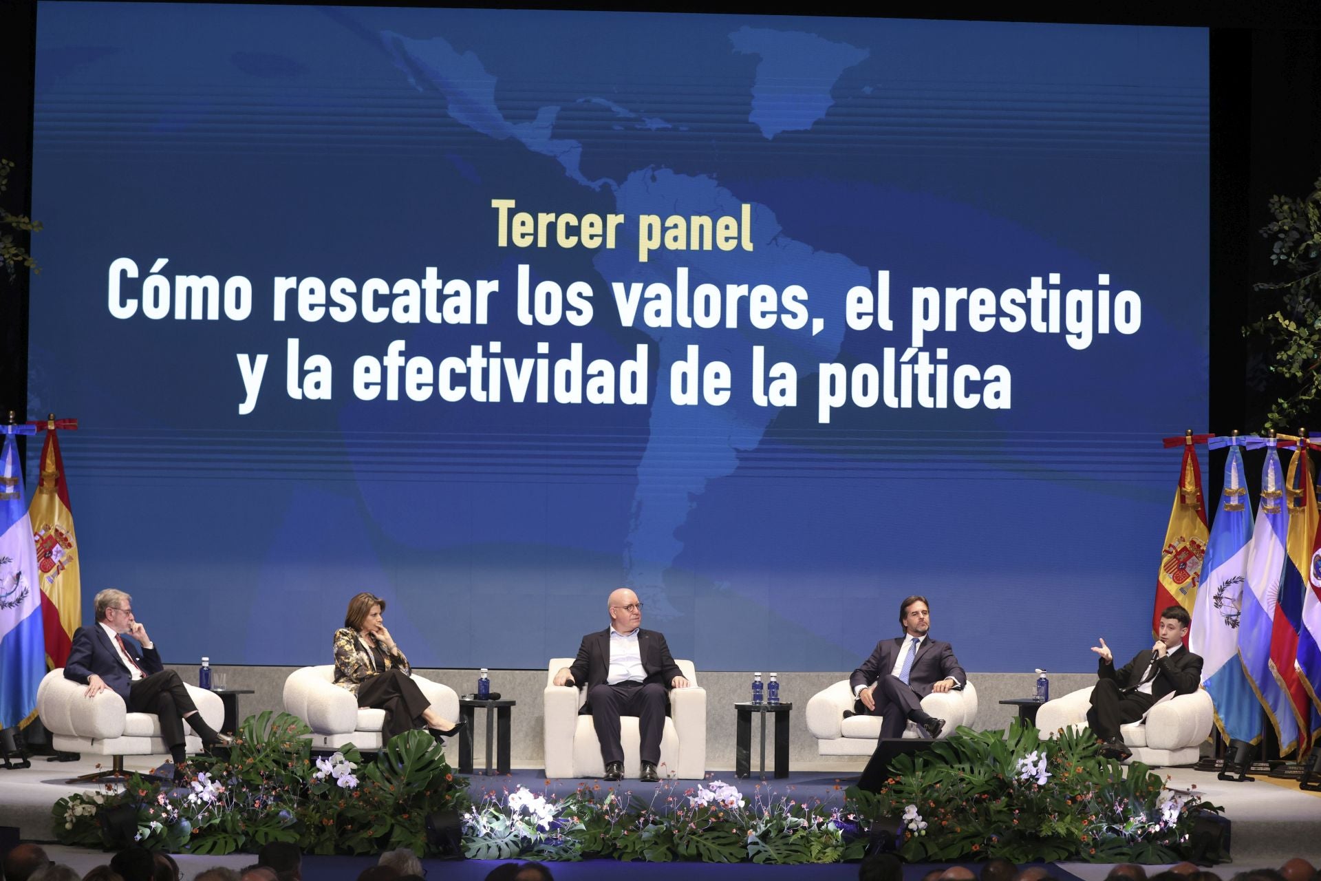 Todos los invitados en el VI Encuentro Ciudadano de la Fundación Libertad y Desarrollo, en imágenes