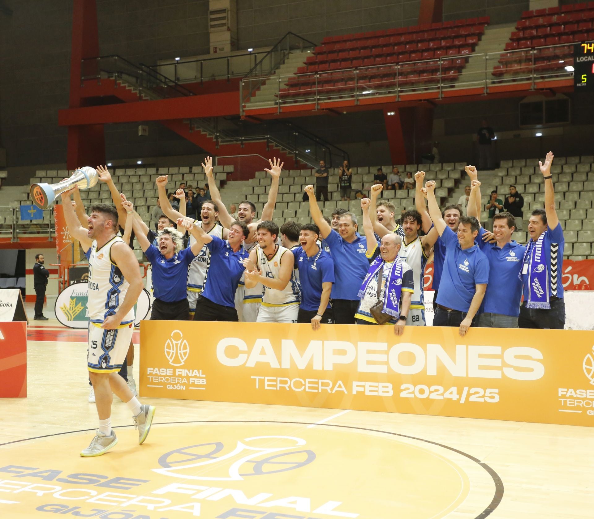 Las mejores imágenes del Círculo Gijón Noega Baloncesto - Sercomosa Molina Basket