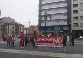Una de las numerosas protestas de los vecinos de Granda.