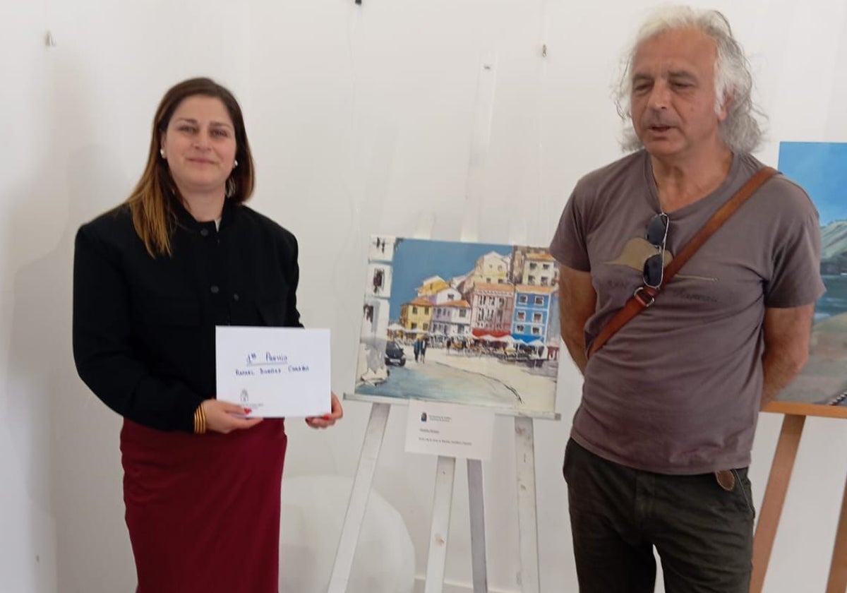 El ganador del primer premio del concurso (a la derecha), Rafael Dueñas Carazo.