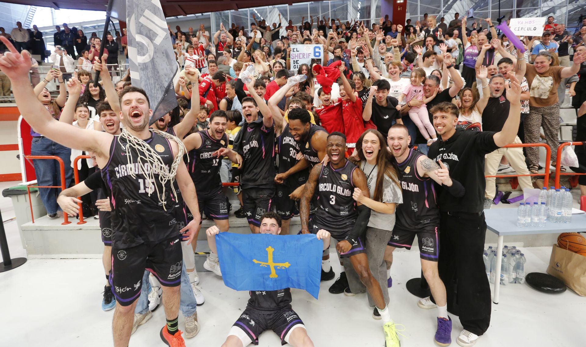 Histórico ascenso del Círculo Gijón Baloncesto: las fotos de una brillante conquista