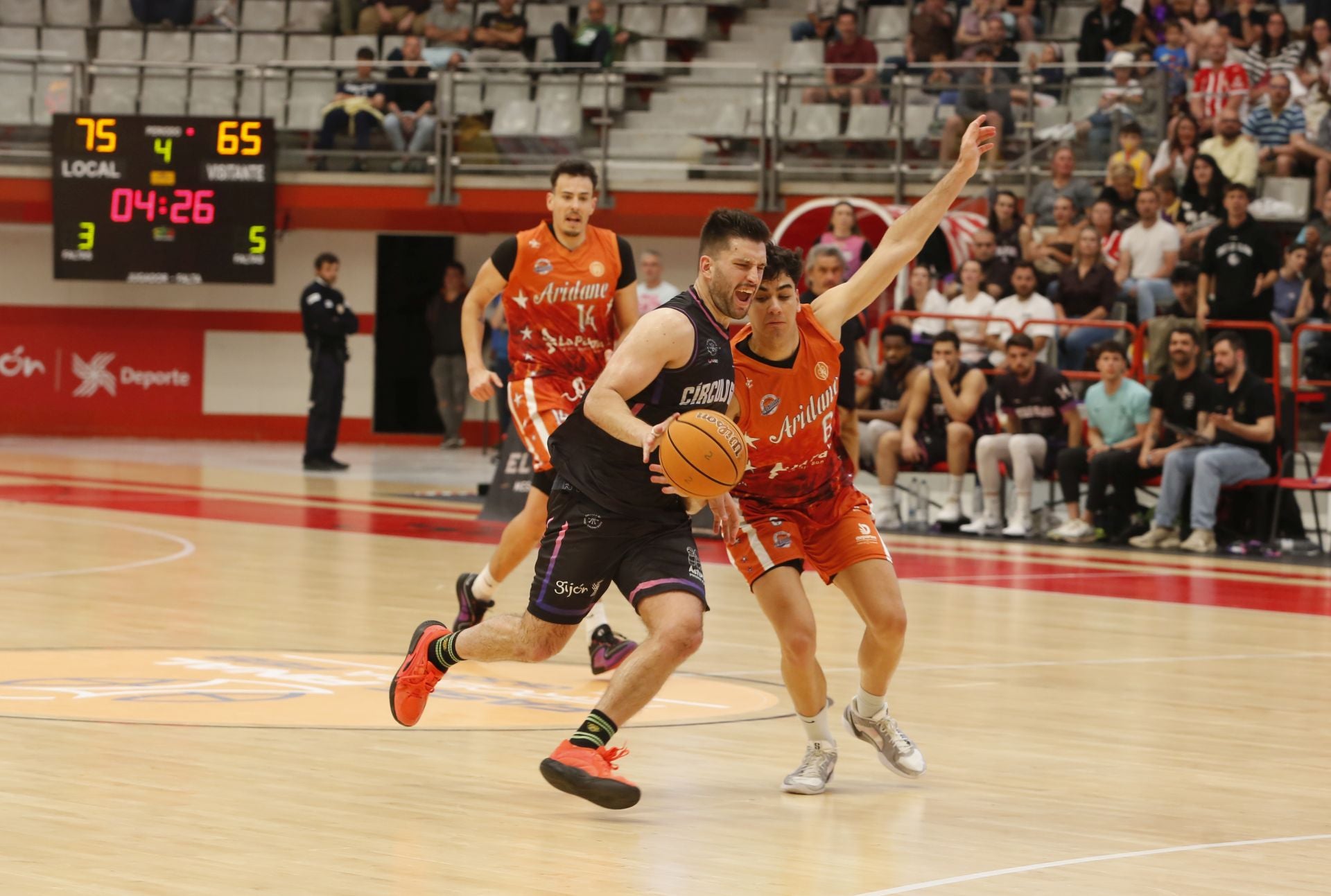 Histórico ascenso del Círculo Gijón Baloncesto: las fotos de una brillante conquista
