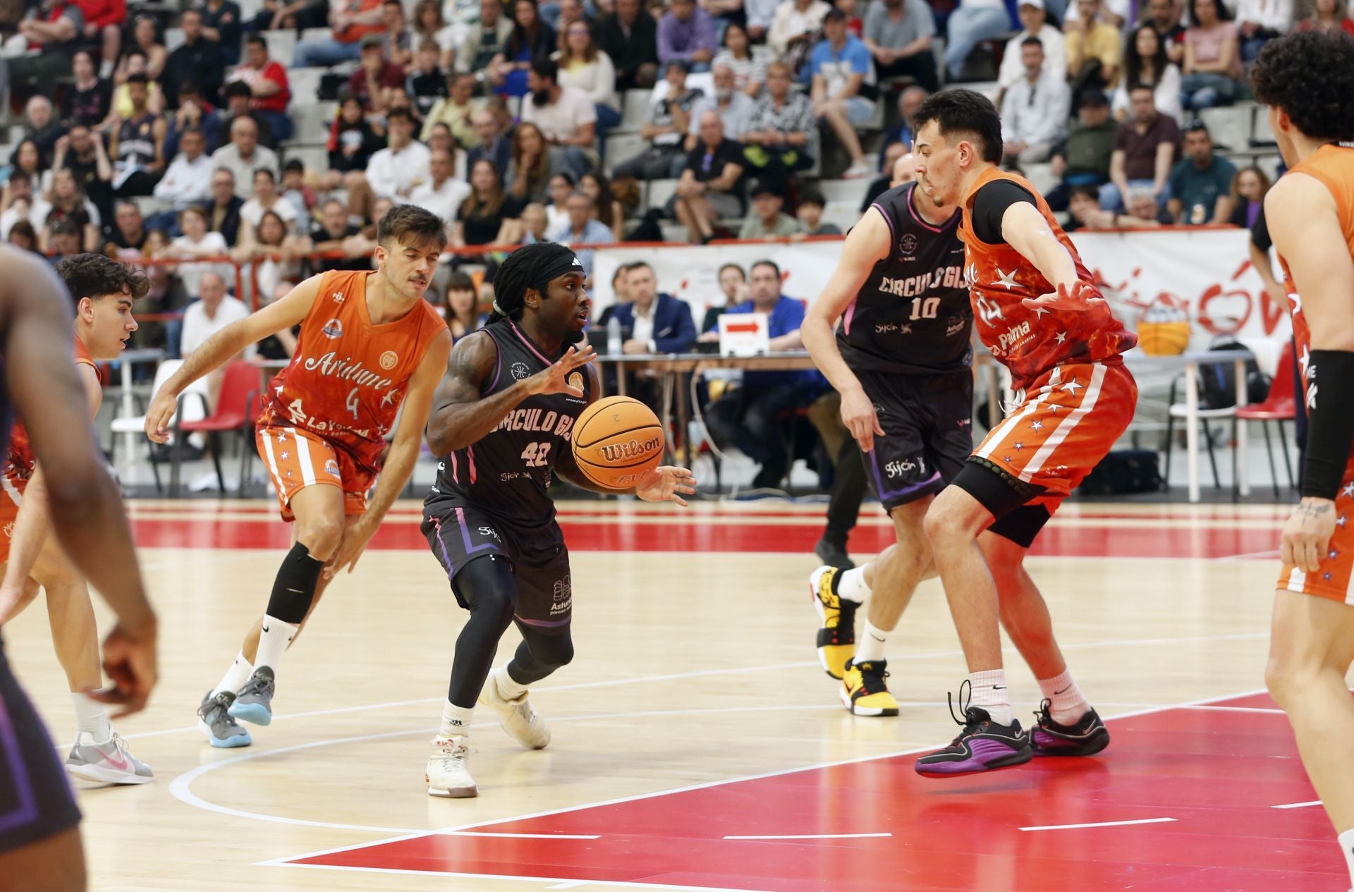 Histórico ascenso del Círculo Gijón Baloncesto: las fotos de una brillante conquista