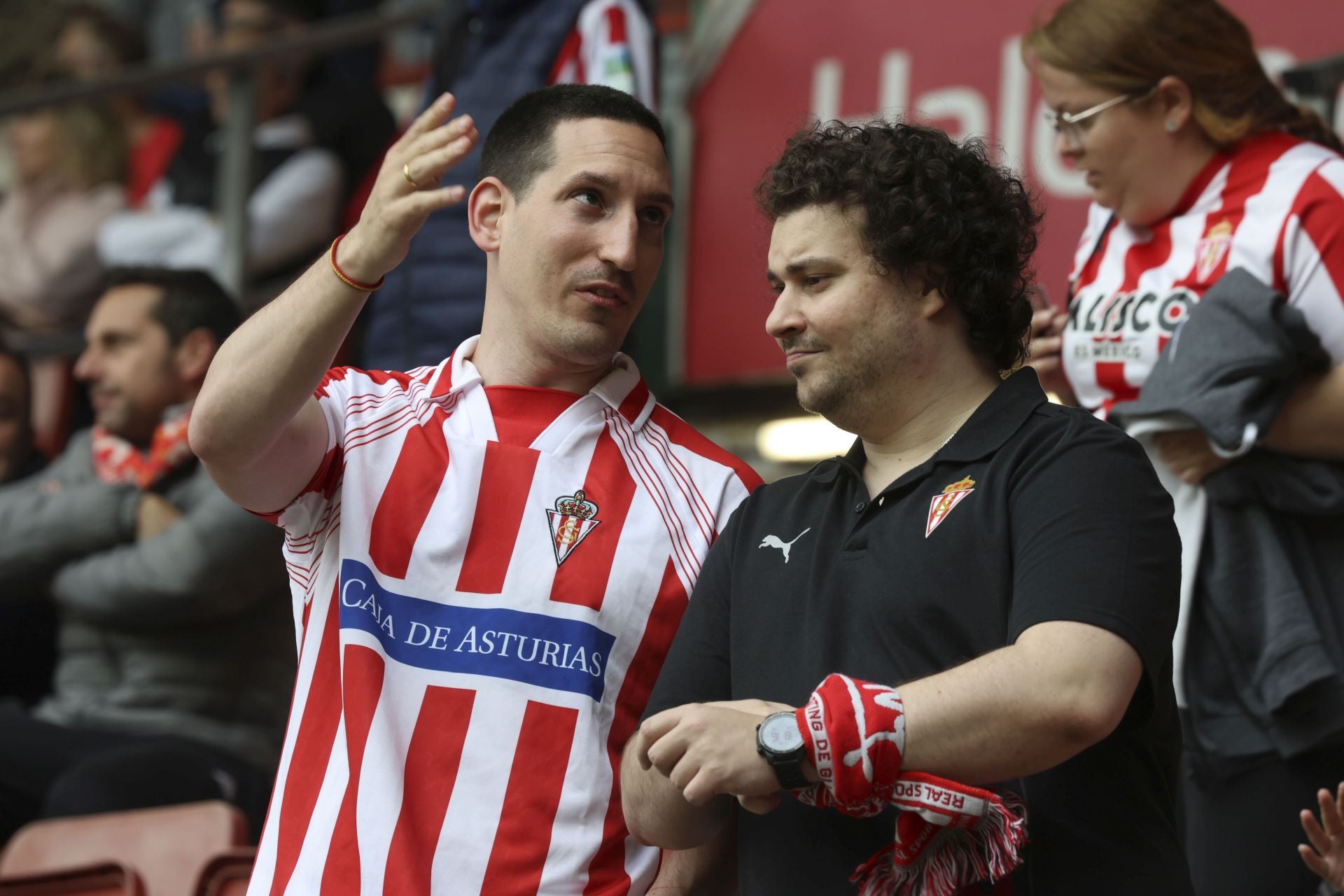 ¿Estuviste en el Sporting de Gijón - Cartagena? ¡Búscate entre las fotos!