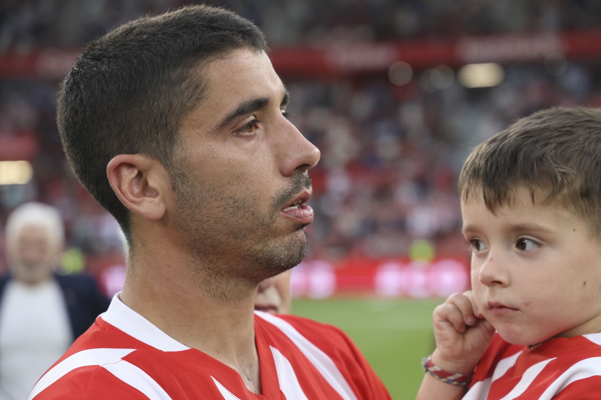La última de Cote en El Molinón: su emotiva despedida del Sporting de Gijón, en imágenes