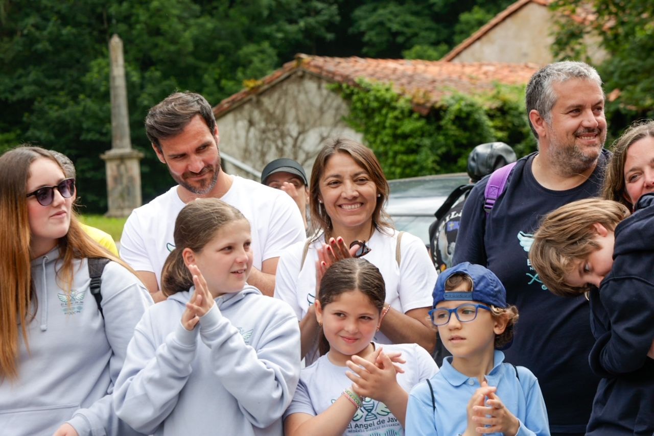 Al grito de ¡Javi, Javi! Así llegó a Covadonga la marcha contra el Nedamss