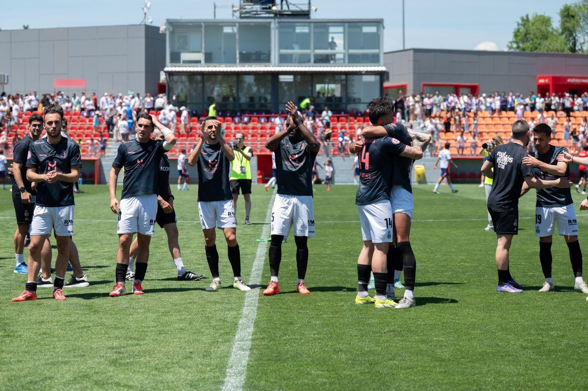 Las mejores fotos del Rayo Majadahonda - Real Avilés