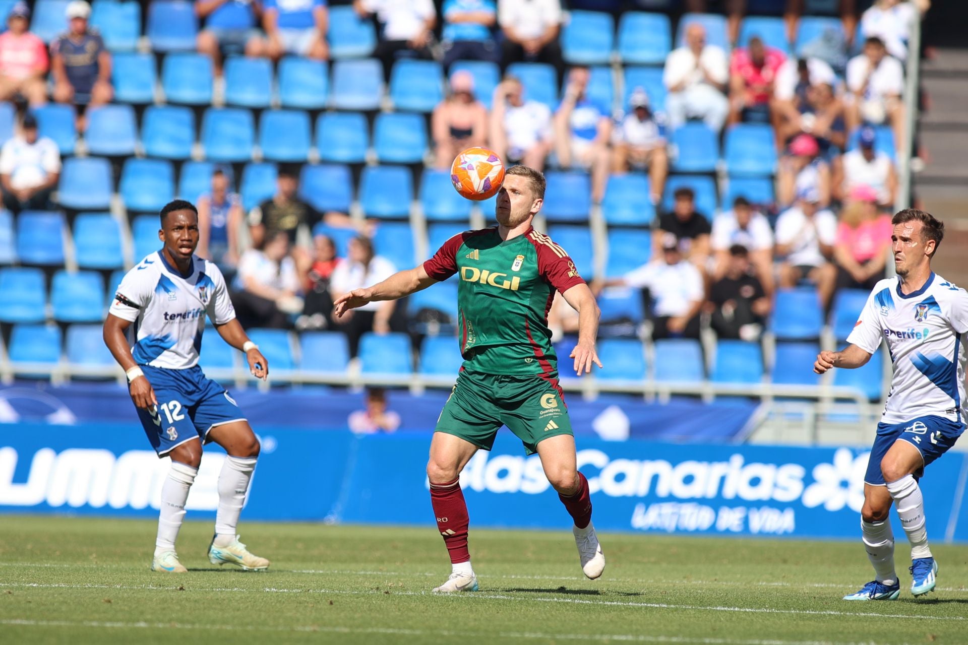 Las mejores imágenes del Tenerife - Real Oviedo