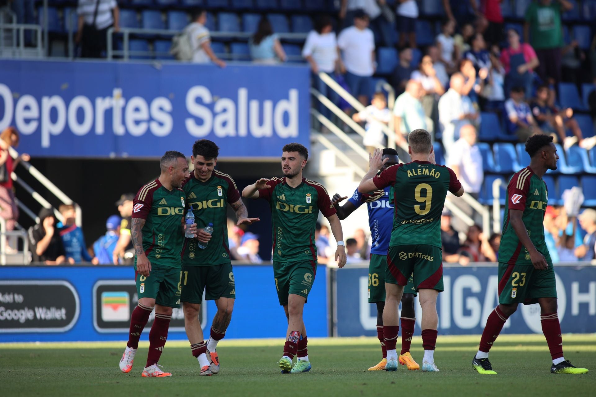 Las mejores imágenes del Tenerife - Real Oviedo