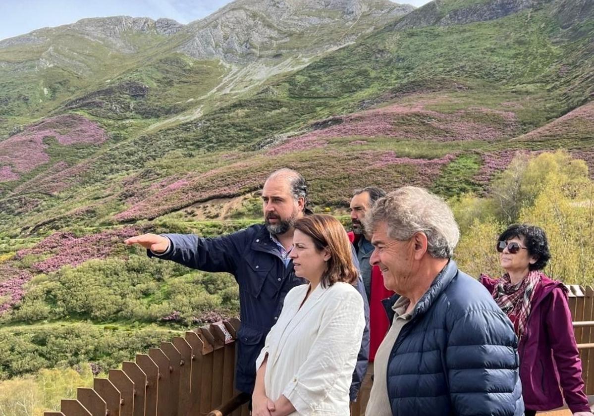 Adriana Lastra: «Somiedo ha consolidado su propuesta turística vinculada a la naturaleza y al patrimonio etnográfico»