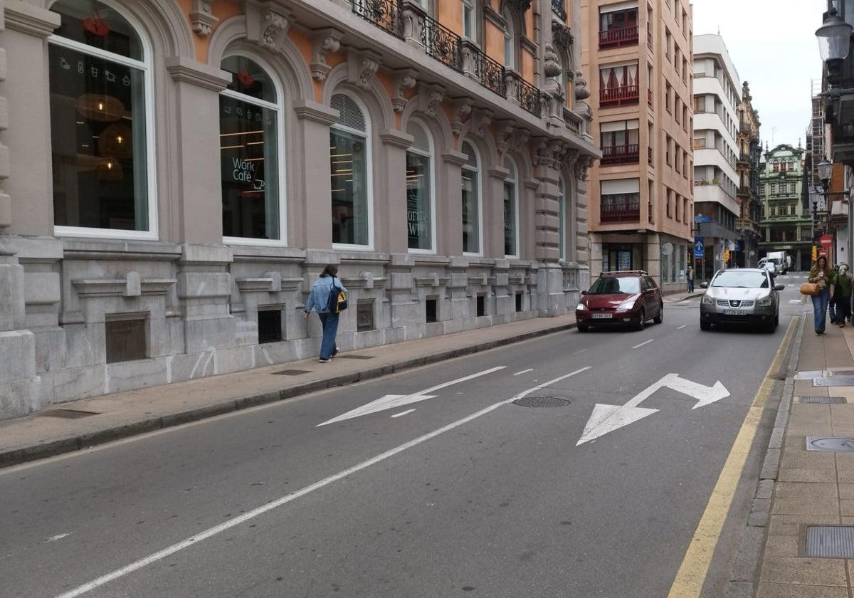 Cambia el tráfico en Gijón: solo un carril en Munuza, Domínguez Gil y San Bernardo y cambio de sentido en Emilio Villa