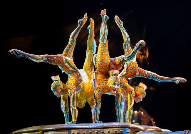(c) Mathew Tsang. Vestuario: Philippe Guillotel. Cirque du Soleil 2022