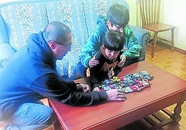 Una de las familias de acogida del proyecto 13 Casas en Asturias.