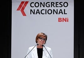 La alcaldesa de Gijón, Carmen Moriyón, durante su intervención en el Congreso Nacional de BNI España, celebrado en el Palacio de Congresos del Recinto Ferial.