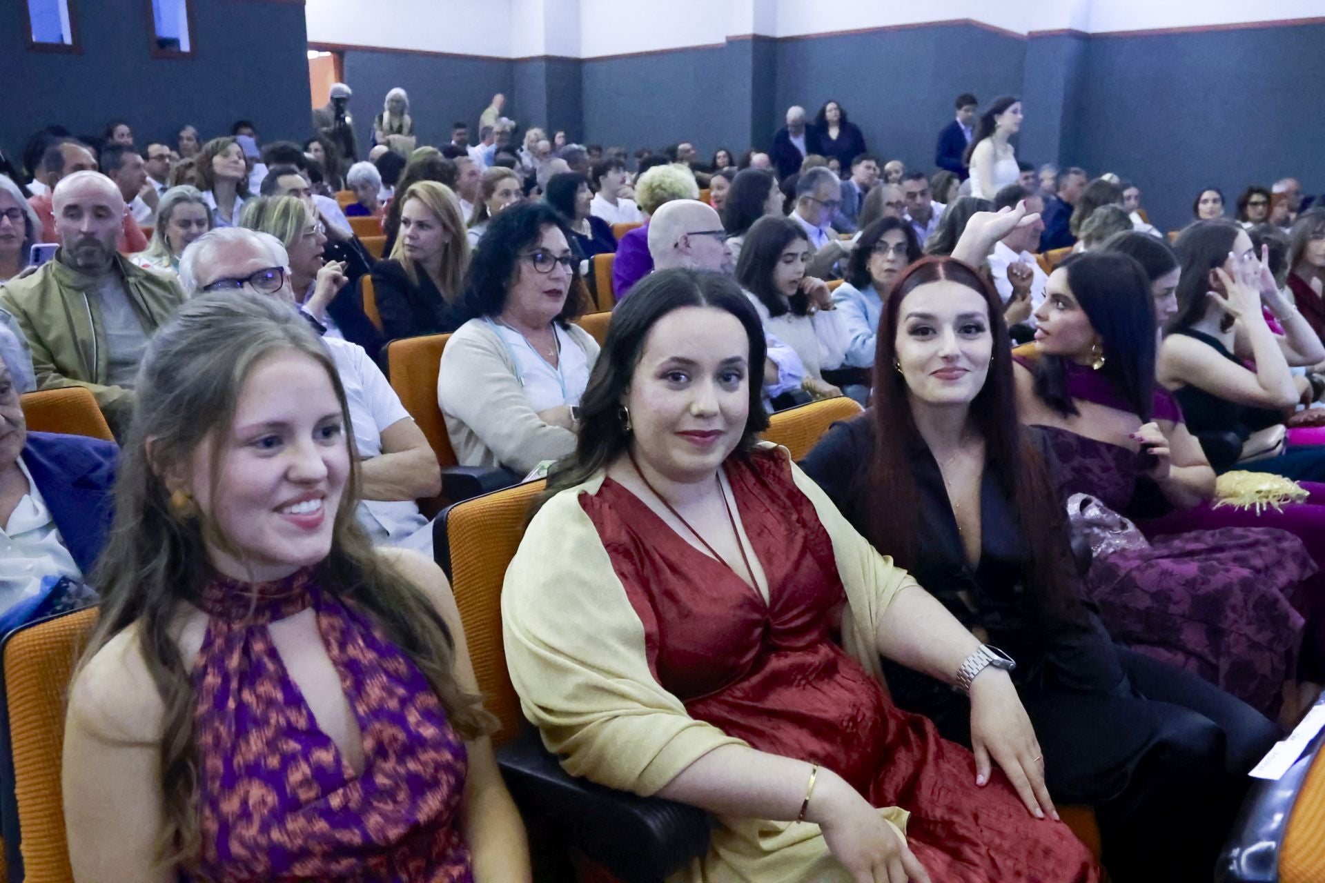 Graduación en la Facultad de Enfermería de Gijón