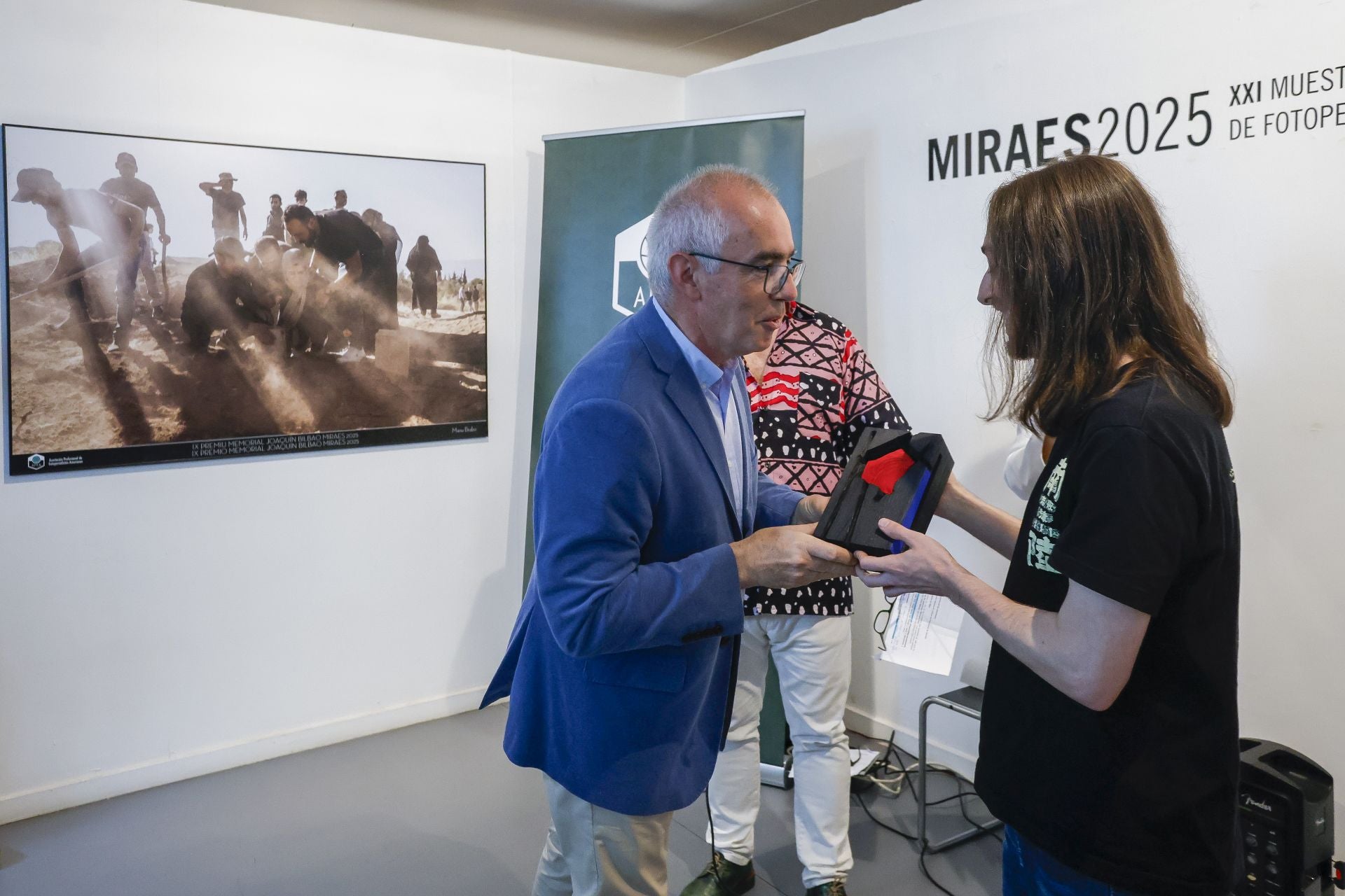 El Barjola se abre a la foto documental