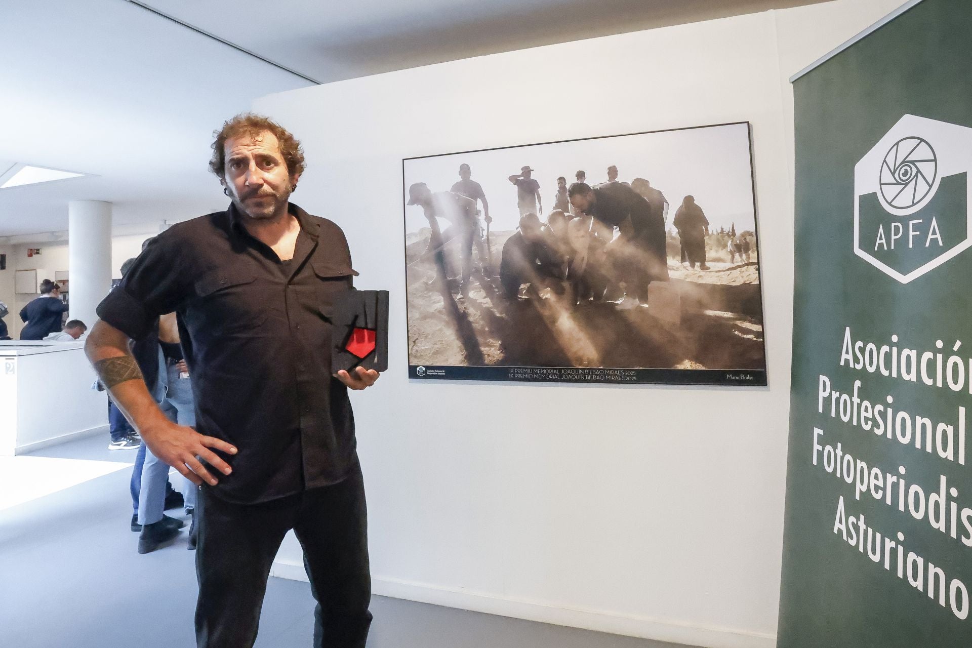 El Barjola se abre a la foto documental
