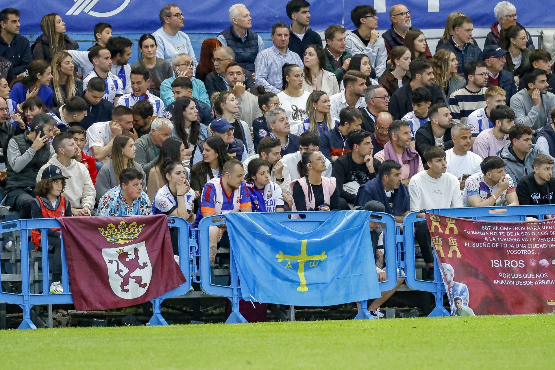 Las mejores imágenes del Real Avilés-Rayo Majadahonda: jugadas y búscate