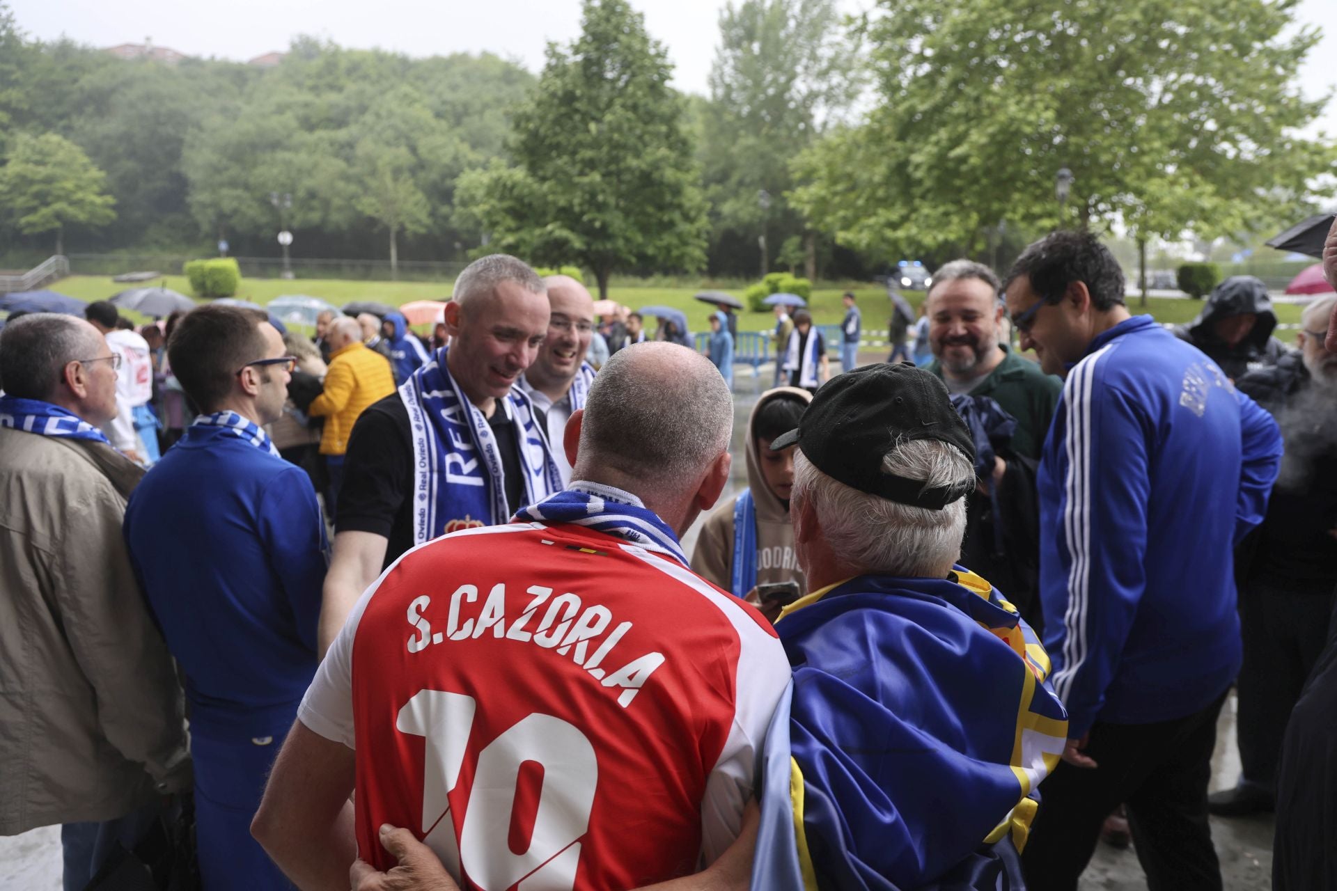 ¿Estuviste en el Carlos Tartiere para ver el Real Oviedo-Cádiz? ¡Búscate entre las fotos!