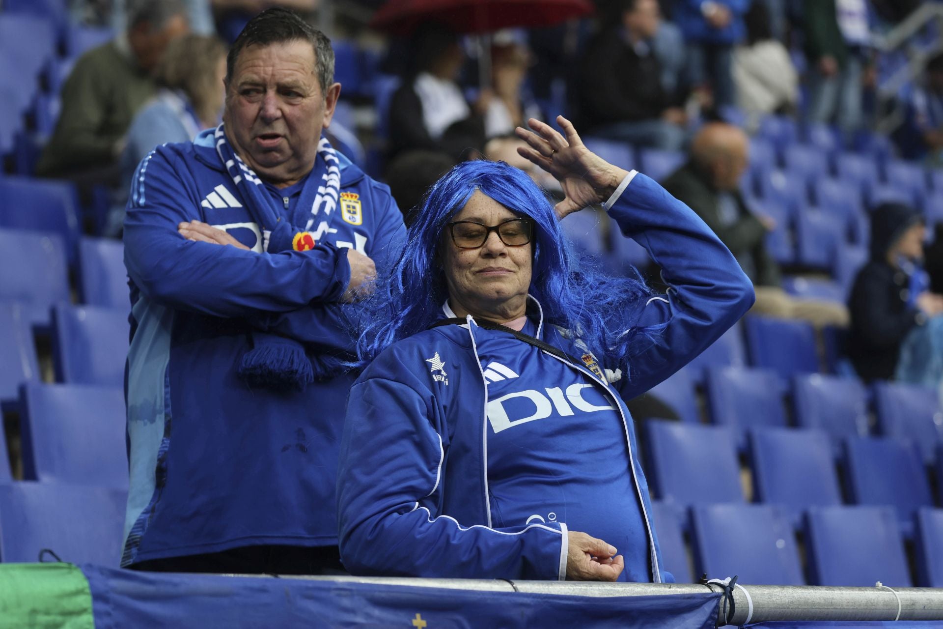¿Estuviste en el Carlos Tartiere para ver el Real Oviedo-Cádiz? ¡Búscate entre las fotos!