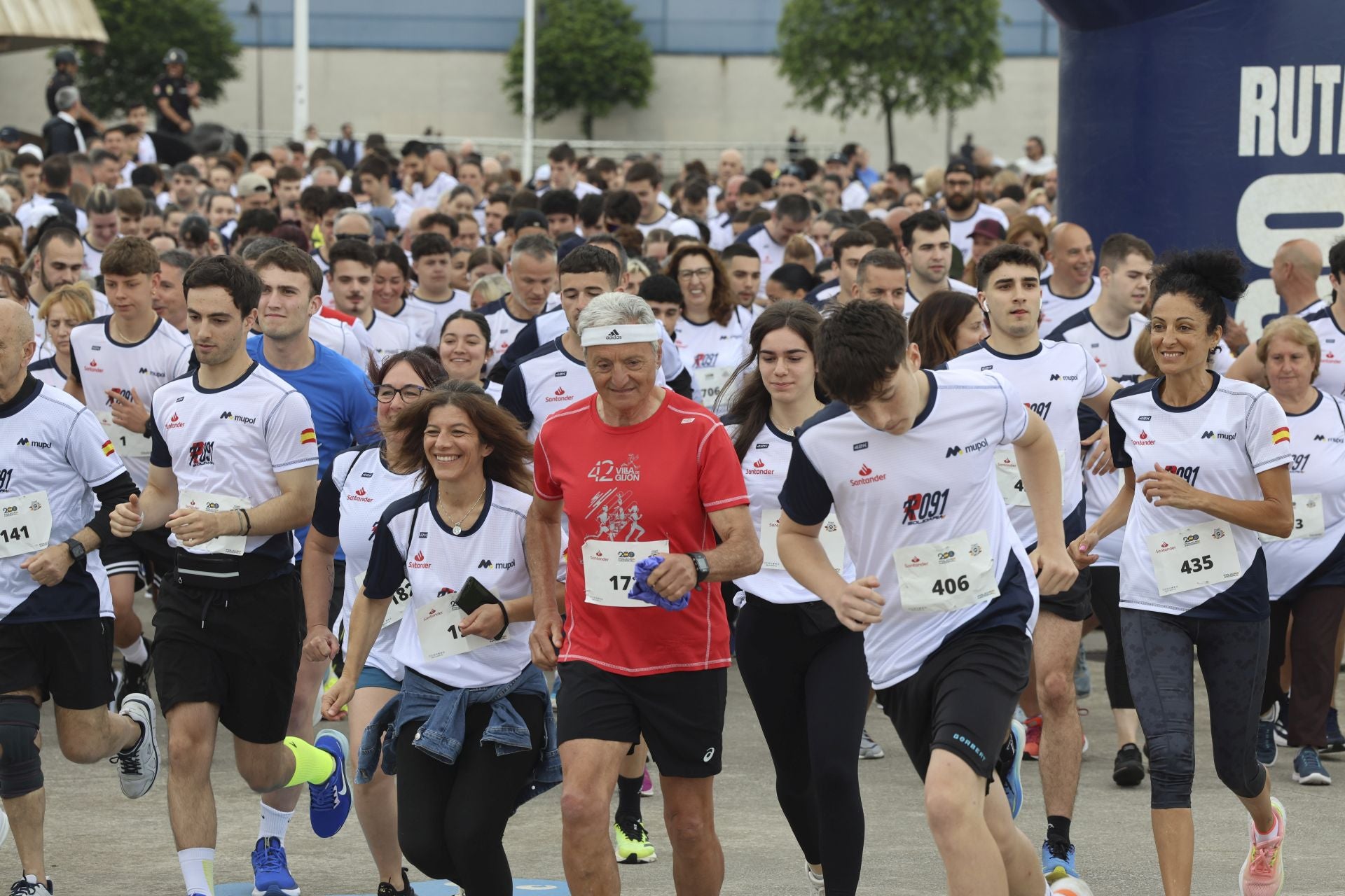 Fotos: Carrera Solidaria Ruta 091 Gijón 2025