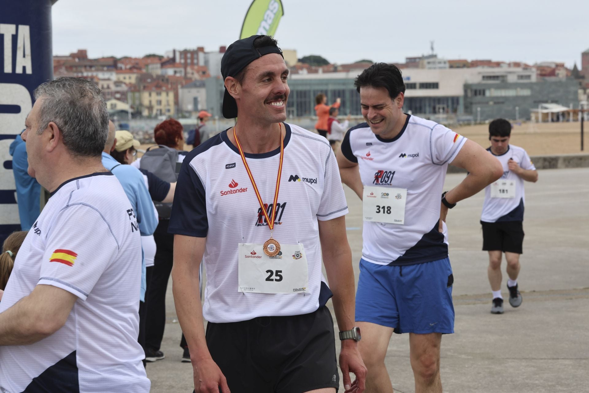 Fotos: Carrera Solidaria Ruta 091 Gijón 2025