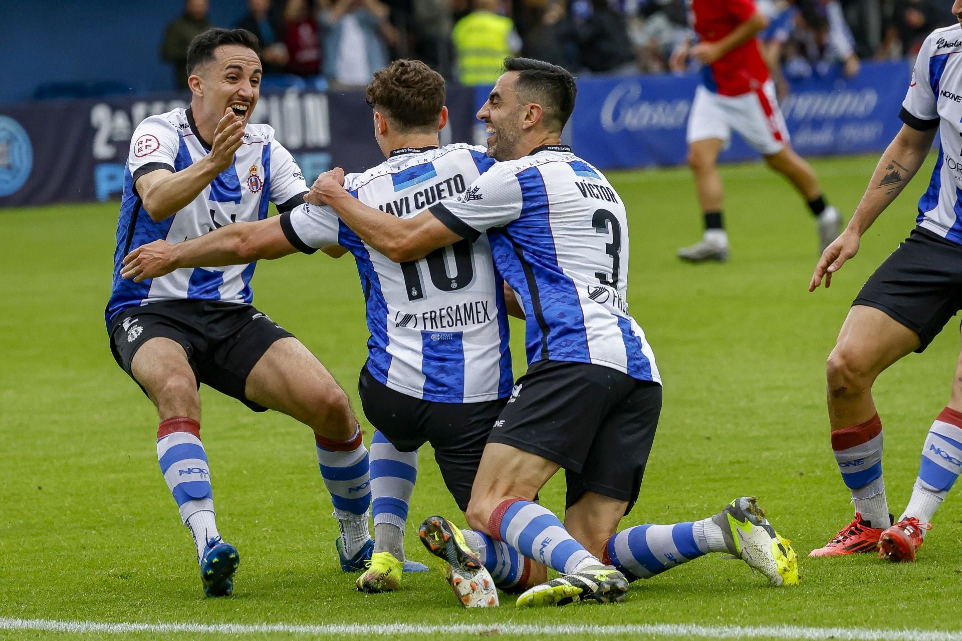 Las mejores imágenes del Real Avilés-Rayo Majadahonda: jugadas y búscate