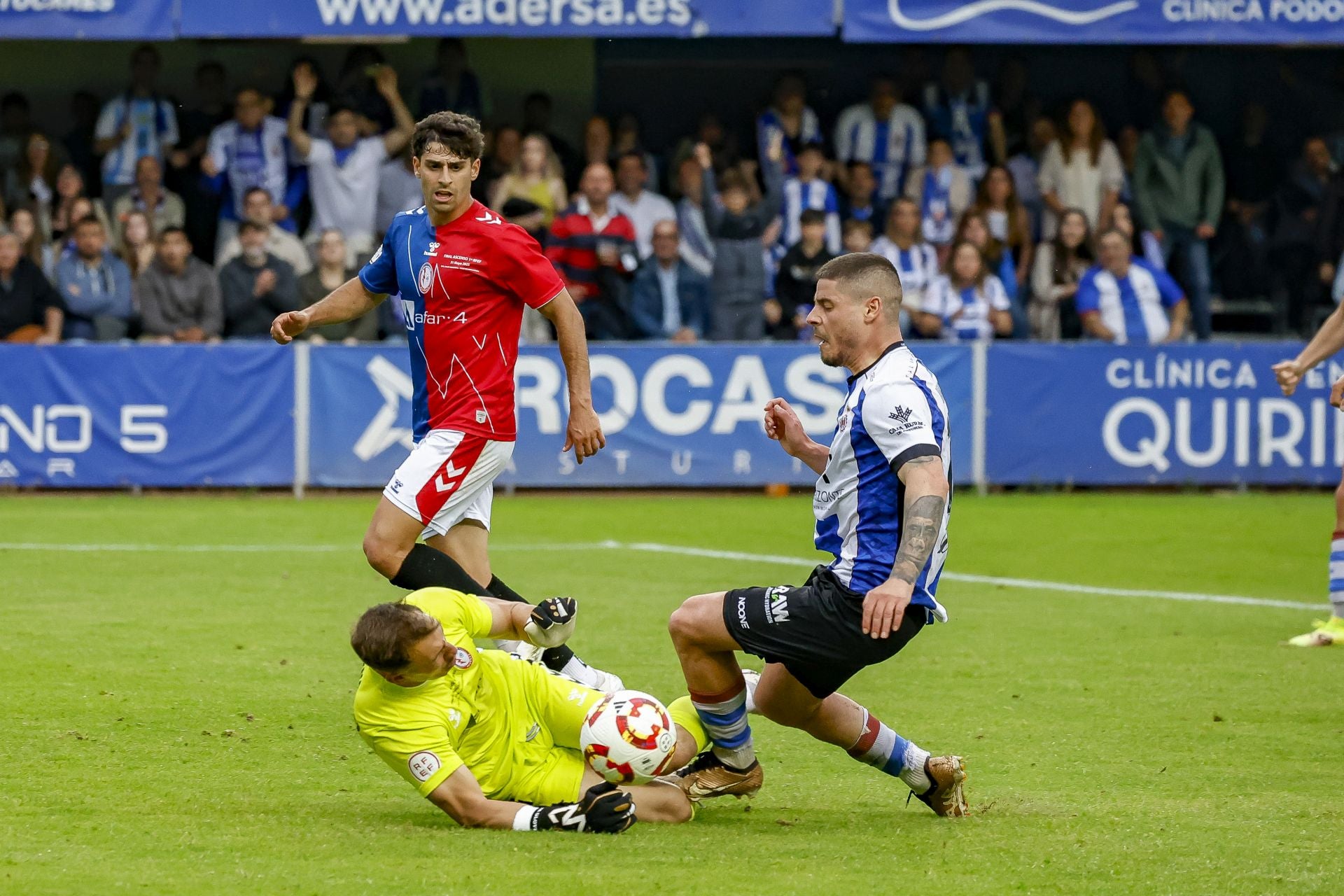Las mejores imágenes del Real Avilés-Rayo Majadahonda: jugadas y búscate