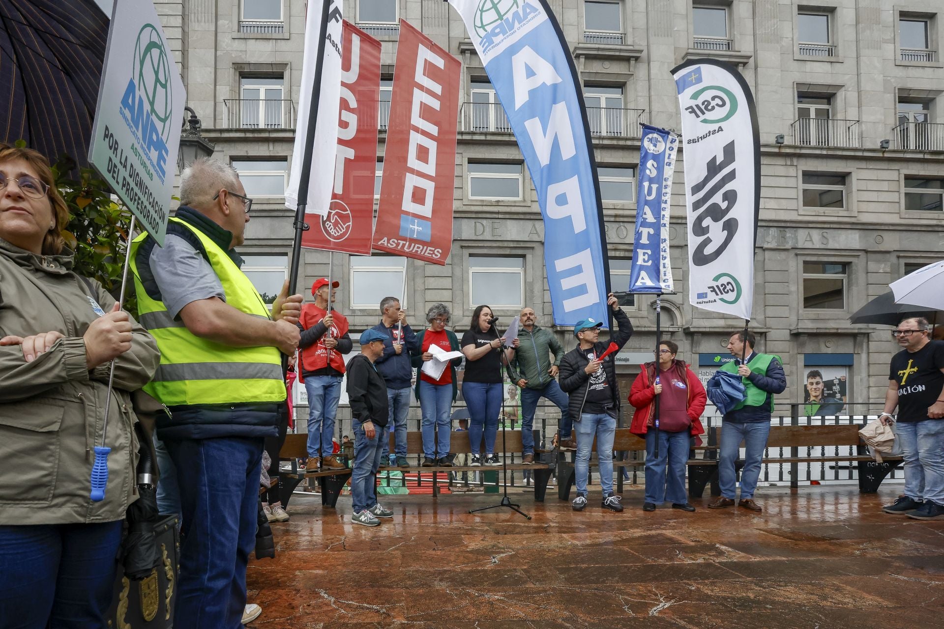 «Basta ya de precariedad»: Asturias clama por una educación pública de calidad