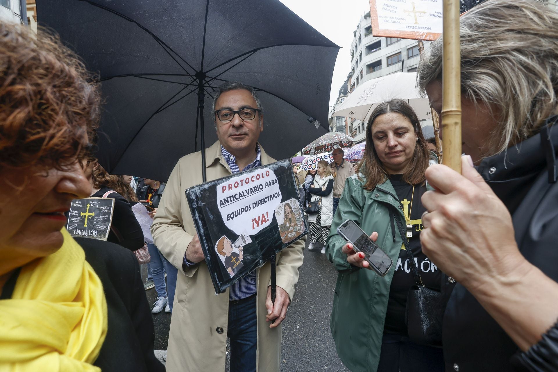 «Basta ya de precariedad»: Asturias clama por una educación pública de calidad