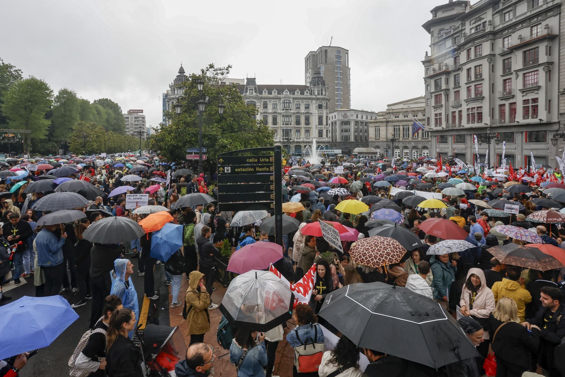 «Basta ya de precariedad»: Asturias clama por una educación pública de calidad