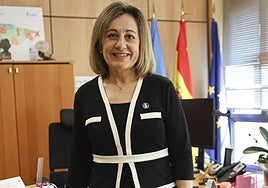 Lydia Espina, en su despacho de la consejería.