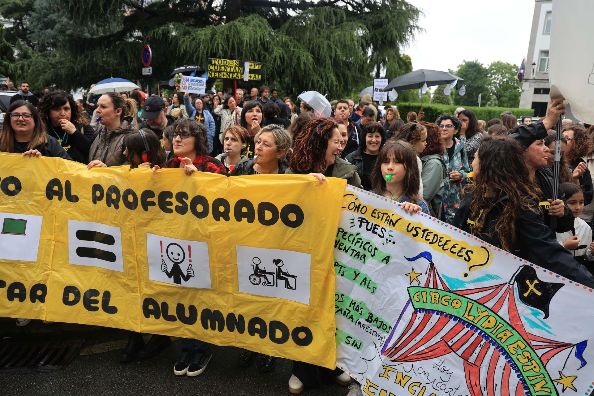 Sonora protesta docente tras la dimisión de la consejera de Educación de Asturias